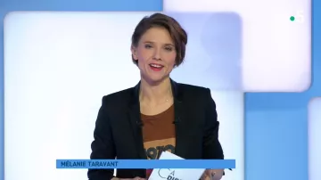 The t-shirt 1970 Melanie Taravant in C to say