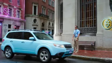 2008 Subaru Forester of Guy (Ryan Reynolds) en Free Guy