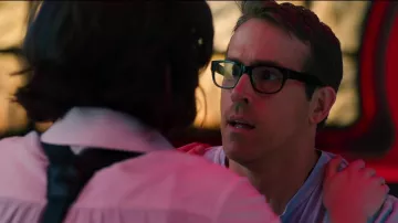 Anteojos de montura negra usados por Guy (Ryan Reynolds) en Free Guy