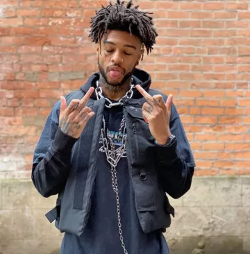 BoohooMAN N Los Angeles washed t-shirt in black worn by scarlxrd on Instagram