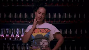 The tee shirt, New York Alicia Keys in her video clip Time Machine 