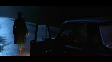 Woods colored green rights of Mary Wardwell (Michelle Gomez) in Chilling Adventures of Sabrina (S01E01)