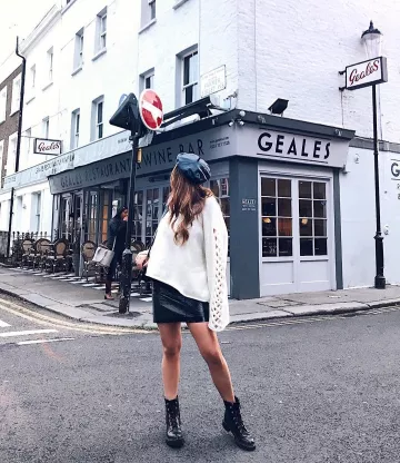 Bottes noires en Cuir de Emma de Graceland, sur l'Instagram account @emmagraceland