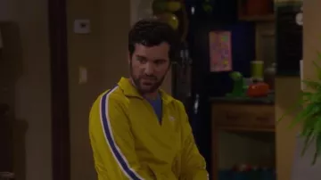 Nike Yelow Zip Track Jack­et worn by Fernando (Juan Pablo Di Pace) in Fuller House Season 5 Episode 2