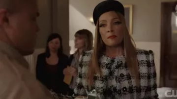 Mini vestido de Tweed a cuadros usado por Dominique Deveraux (Michael Michele) en Dynasty Season03 Episodio08