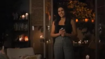 Veronica Beard Grey Dexter Pants usado por Dani Nunez (Arienne Mandi) en The L Word: Generation Q Temporada 1 Episodio 1