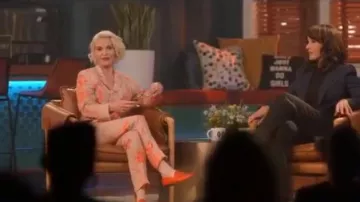 Mocasines Gucci Orange Jordaan usados por Alice Pieszecki (Leisha Hailey) en The L Word: Generation Q Temporada 1 Episodio 1