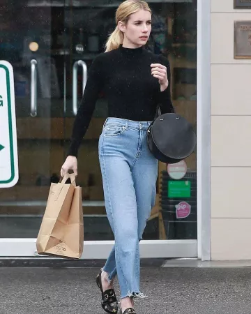 emma roberts outfits