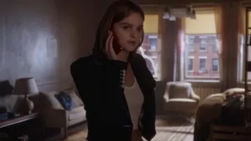 Veronica Beard Machen­zie Con­trast Stitch Dick­ey Jack­et worn by Bridget Donovan (Kerris Dorsey) in Ray Donovan (Season 07 Episode 04)