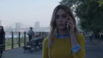 Vince Yellow Shrunken Sweater worn by Josie Buhrman (Lizzy Caplan) in Truth Be Told Season 1 Episode 2