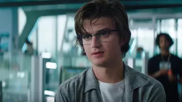 Long sleeve Grey shirt worn by Keys (Joe Keery) as seen in Free Guy