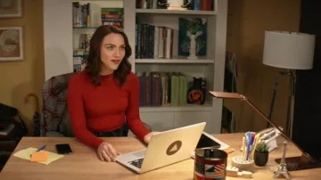 Silbatos Orange Ribbed Top usado por Cara Bloom (Violett Beane) en God Friended Me Temporada 2 Episodio 10