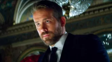 Navy Slim Fit Stretch Suit worn by One (Ryan Reynolds) in 6 Underground