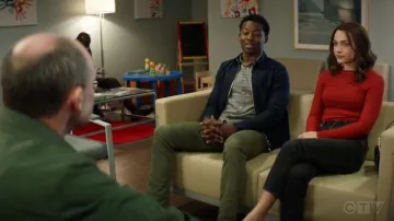 Citizens of Humanity Dark Grey Jeans usados por Cara Bloom (Violett Beane) en God Friended Me Temporada 2 Episodio 10
