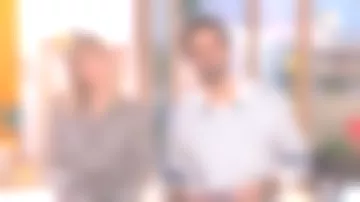 El vestido de blusa plisada de Maya Lauqué en La Quotidien
