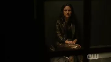 Sandro Goldy Brocade Pantalones recortados usados por Abigael (Poppy Drayton) en Charmed Temporada 2 Episodio 8