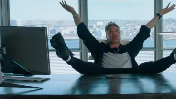 Alienware Monitor used by (Taika Waititi) in Free Guy