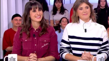 La chemise en velours cotelé soulsister de Emilie Papatheodorou dans Clique