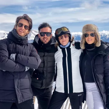 The long down jacket black, Élodie Fontan account on the Instagram of @elodie_fontan