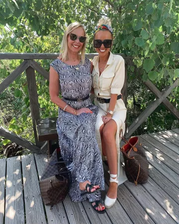 Gafas de sol de Alexandra Simpson en la cuenta de Instagram @alexsimpson_x