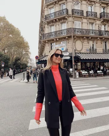 Gafas Ray Ban Wayfarer usadas por María en la cuenta de Instagram de @mariapombo