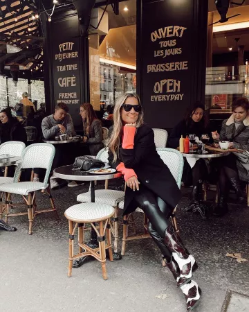 Le leggings effet cuir Calzedonia porté par Mari sur le compte Instagram de @mariapombo