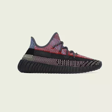 Yeezy yecheil de Kanye West no refleja en la cuenta de Instagram de @sneakersnstuff