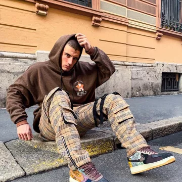 Nike af1 travis scott worn by health on the account Instagram of @sante 