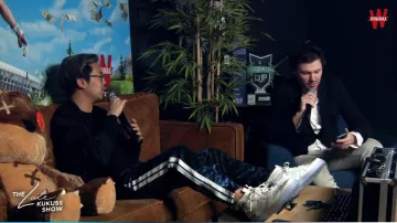 Air Force 1 Gore-tex High Phantom White de Sakor Ros dans ENTREVISTA DU ROI BISOU | #4 EL LATE KUKUSS TALK SHOW