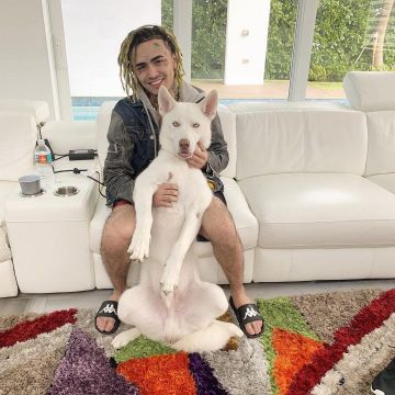 Tap Kappa black Lil Pump on the account Instagram of @lilpump