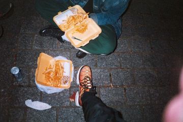 Nike air max plus og TIGER worn by Poushka on the account Instagram of @_poushka 