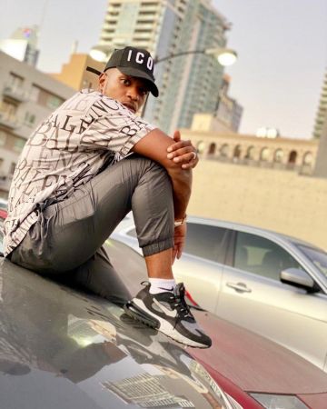 The bold Nike Air Max 270 React Niska on his account Instagram @niska_officiel