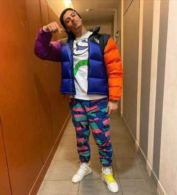 La doudoune multicolore The North Face portée par PRIME sur son compte Instagram @primetimefut