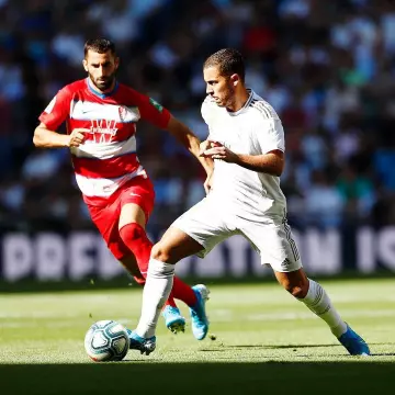 La paire de crampons Nike Mercurial Vapor 13 Elite SG-PRO Anti-Clog Traction portée par Eden Hazard sur son compte Instagram @hazardeden_10