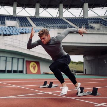 by Kevin Mayer en la cuenta de Instagram de @mayer.deca