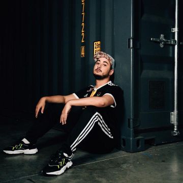 Adidas Ozweego Core Black Solar Green de Gotaga sur le compte Instagram de @imgotaga
