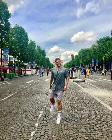 by Kevin Mayer en la cuenta de Instagram de @mayer.deca