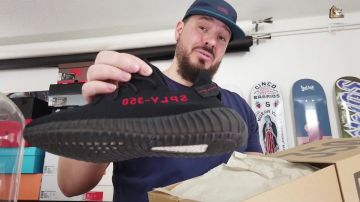 Adidas Yeezy Boost 350 V2 Negro Rojo de tío gibs en I LANZÓ TODA MI COLECCIÓN DE ZAPATILLAS ????