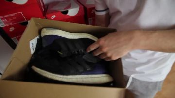 Adidas Ultra Boost 1.0 OG Black Gold Purple by vinceeh en ALL MY SNEAKERS: MY 67 PAIRS OF SNEAKERS!