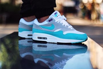 Air max 1 aqua de Tinker Hatfield sur le compte Instagram de @kicksssssss