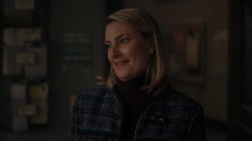 Chaqueta de tweed a cuadros de Alice Cooper (Mädchen Amick) en Riverdale (S04E08)