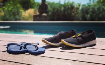 Sneakers Nike Air Sock Racer Black Tour Yellow on the account Instagram of @yanncj23
