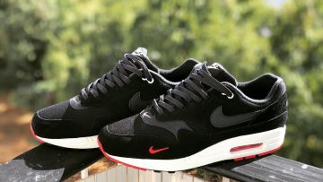 Sneakers Nike Air Max 1 Premium account on the Instagram of @yanncj23