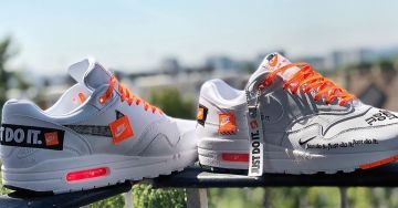 The pair of Nike Air Max 1, Just Do It Pack White on the account Instagram of @yanncj23