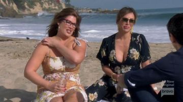 Nicholas Floral-print silk-chiffon Wide-leg Pants worn by Kelly Dodd in The Real Housewives of Orange County Season 14 Episode 19