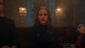 Blue Puffy Cable Turtleneck Sweater worn by Cheryl Blossom (Madelaine Petsch) in Riverdale Season 4 Episode 9