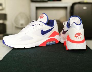 Sneakers Nike Air Max 180 Ultramarine on the account Instagram of @yanncj23
