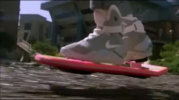 LIGHT UP BACK TO THE FUTURE 2 SHOES Marty McFly / Marty McFly Jr. / Marlene McFly (Michael J. Fox) in Back to the future II
