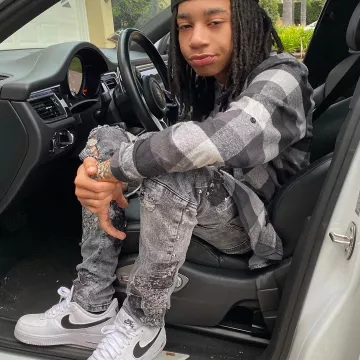 Nike air force 1 usada por ybn nahmir en la cuenta de Instagram de @ybnnahmir 