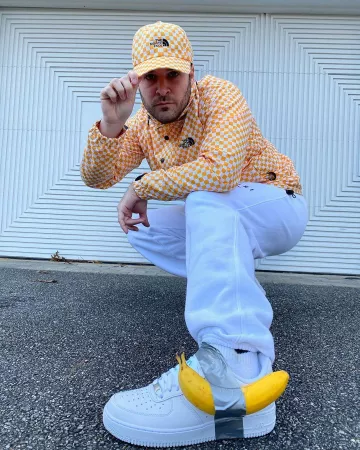 Sneakers Nike Air Force 1 '07 white Max Miller on his account Instagram @miller
